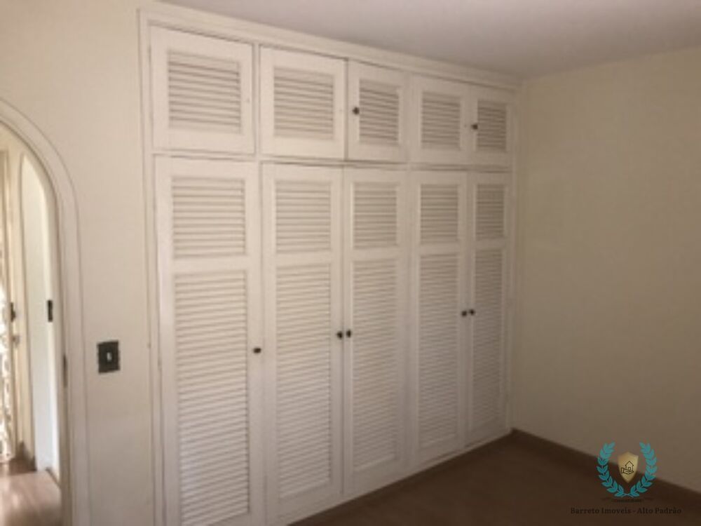 Casa, 4 quartos, 236 m² - Foto 1