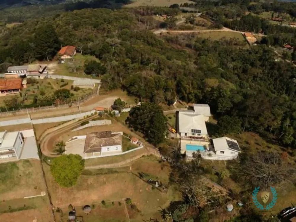 Chácara, 3 quartos, 3332 m² - Foto 1