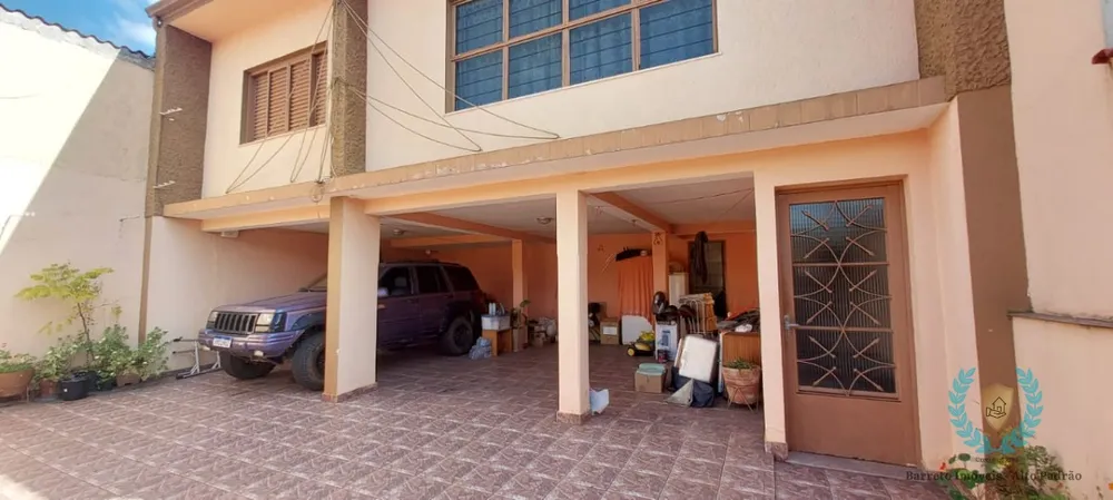 Casa, 3 quartos, 266 m² - Foto 1