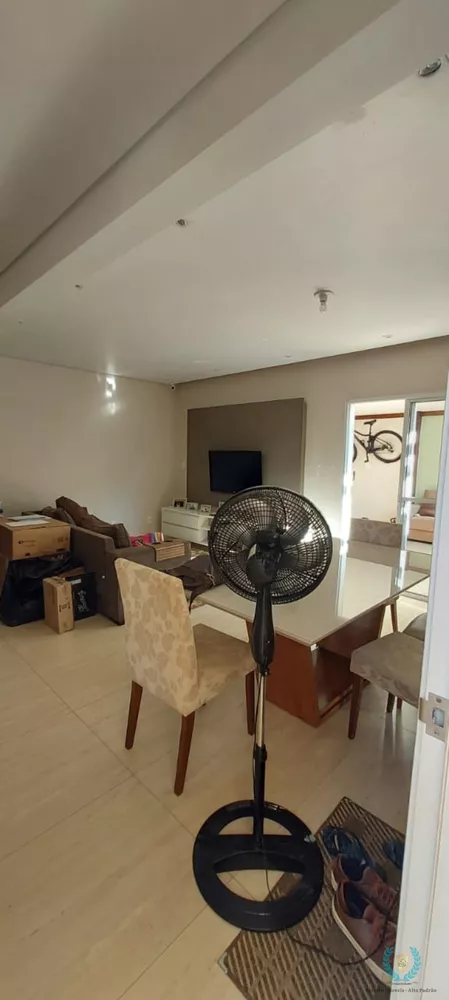 Casa de Condomínio à venda com 3 quartos, 105m² - Foto 3