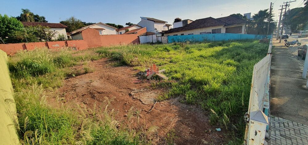 Loteamento e Condomínio, 831 m² - Foto 2