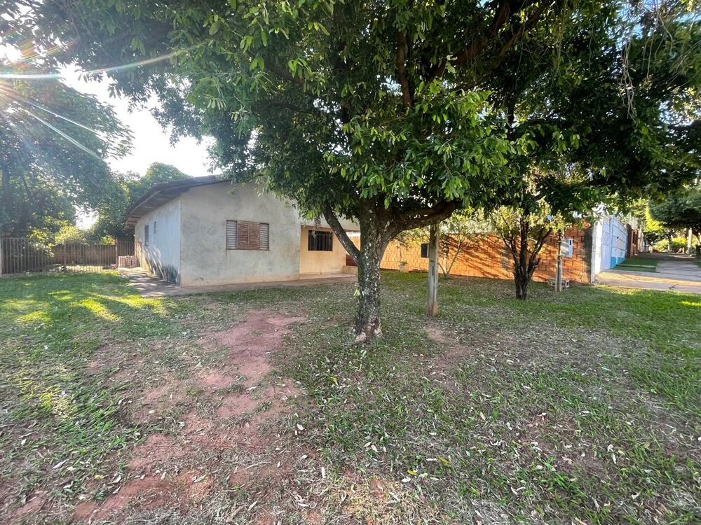 Casa à venda com 2 quartos, 60m² - Foto 3