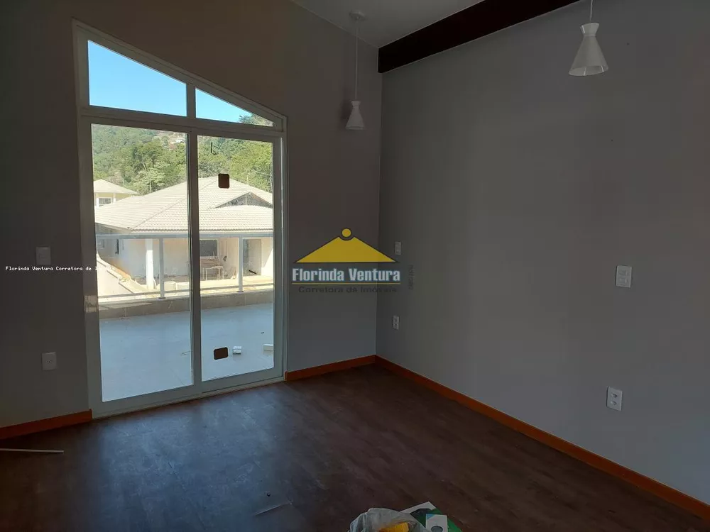 Casa de Condomínio à venda com 3 quartos, 214m² - Foto 14