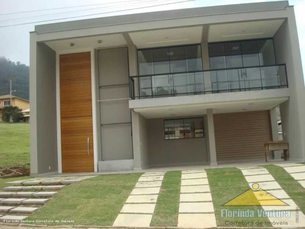 Casa de Condomínio à venda com 4 quartos, 350m² - Foto 1