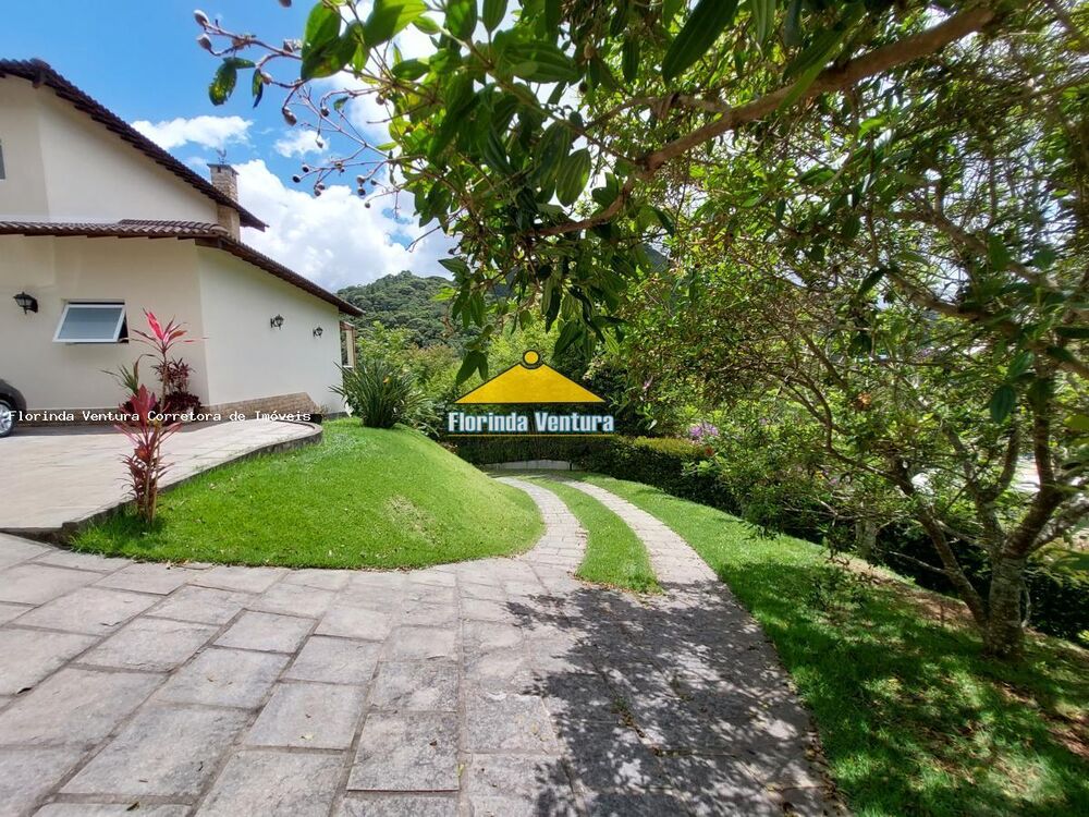Casa de Condomínio à venda com 4 quartos, 263m² - Foto 2