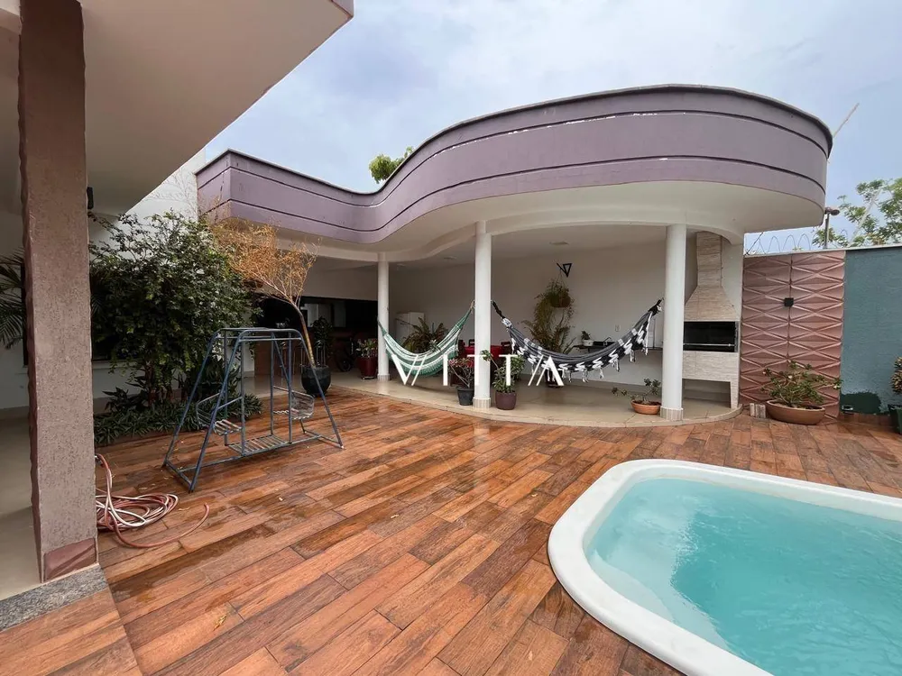 Casa, 3 quartos, 241 m² - Foto 4