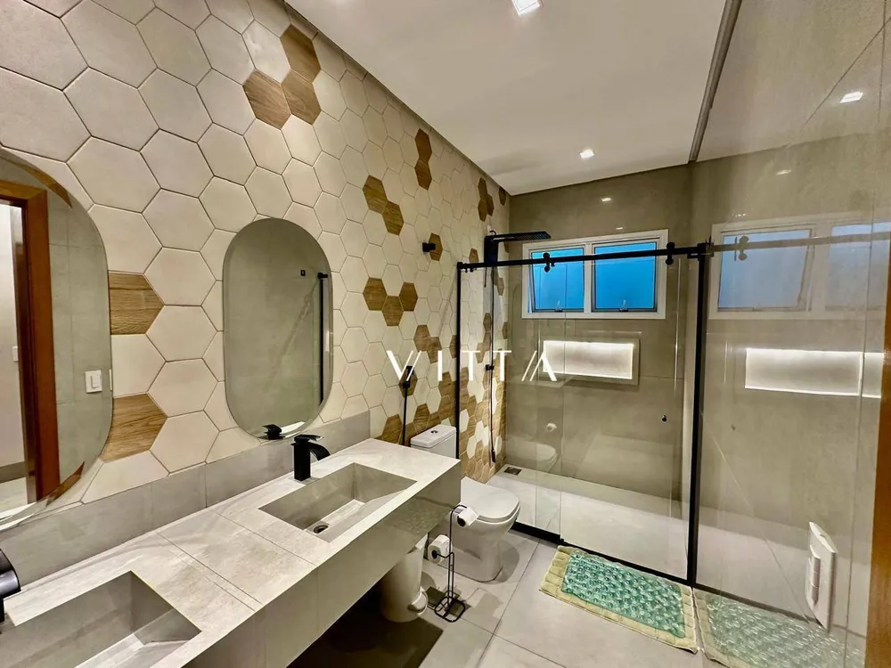 Casa, 3 quartos, 284 m² - Foto 1