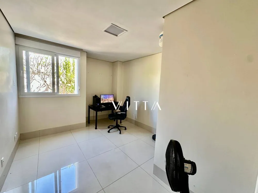 Casa, 4 quartos, 285 m² - Foto 1