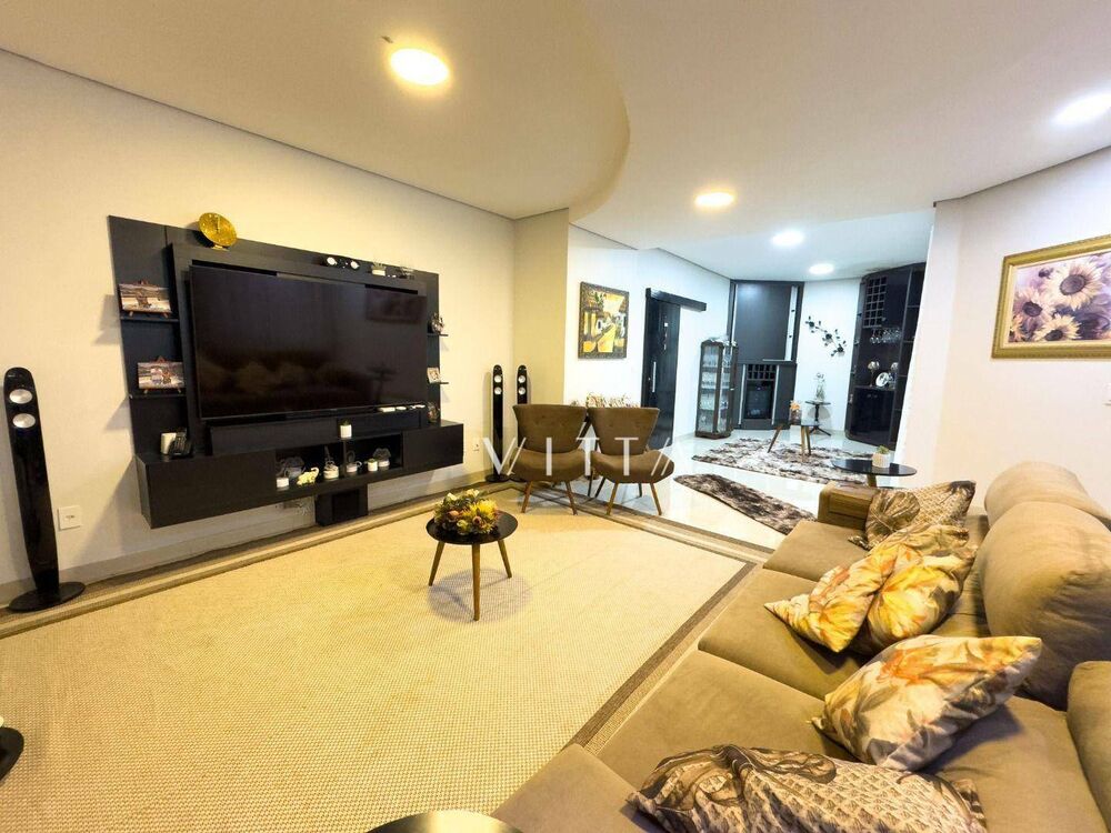 Casa à venda com 4 quartos, 329m² - Foto 16