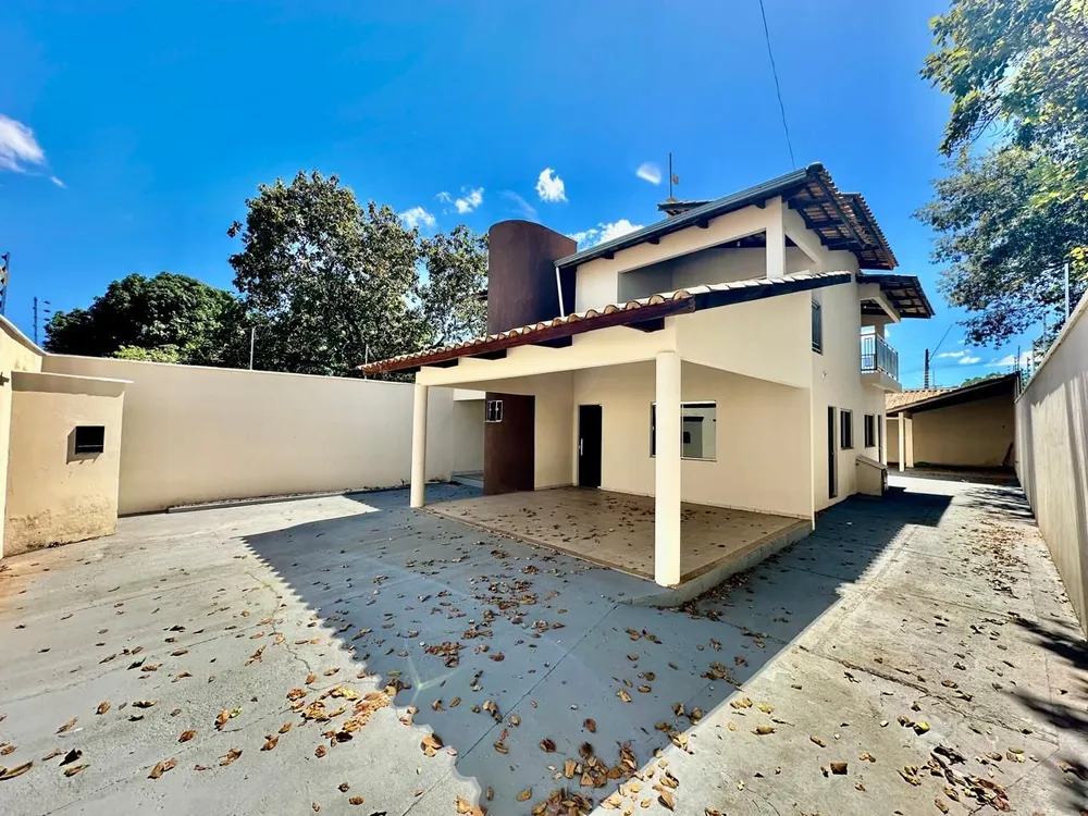 Casa, 4 quartos, 240 m² - Foto 2