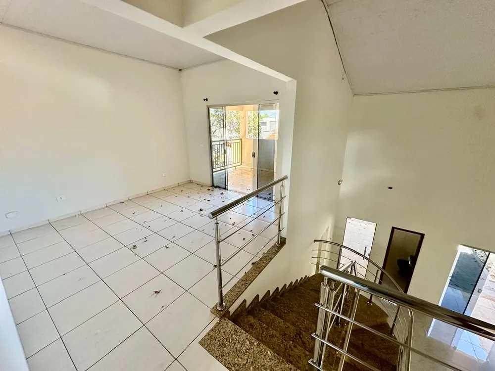 Casa, 4 quartos, 240 m² - Foto 16