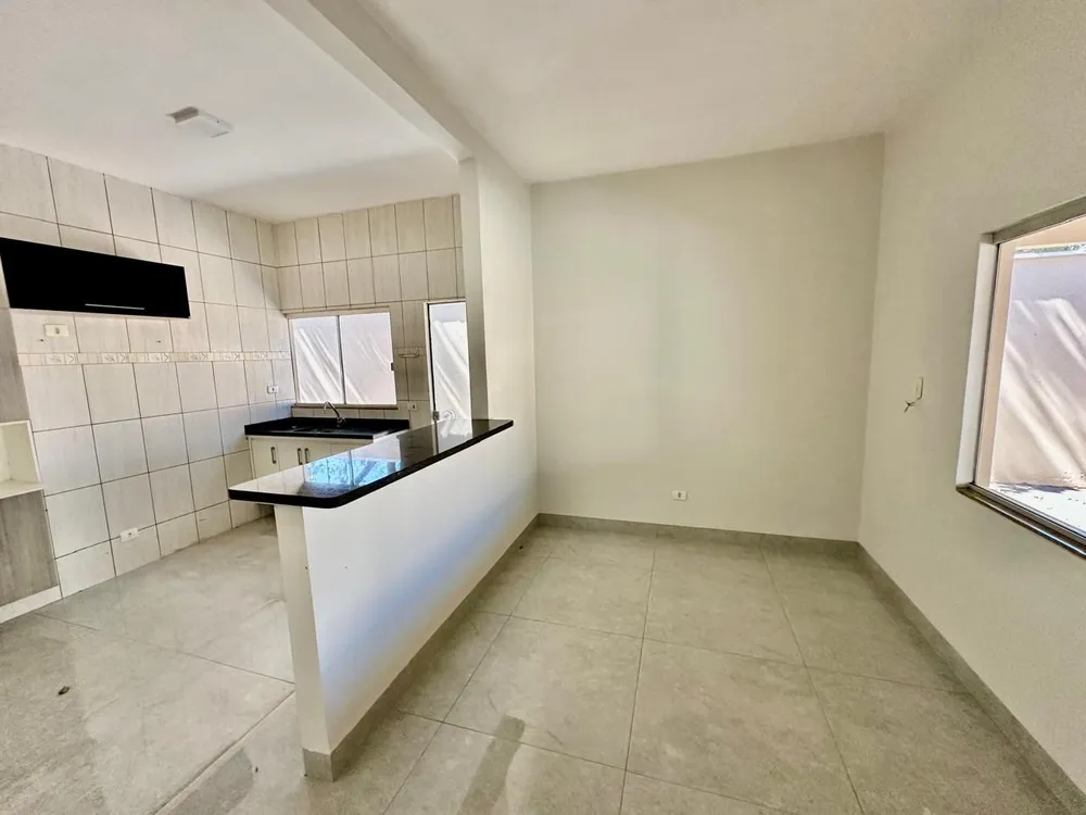 Casa, 4 quartos, 240 m² - Foto 4