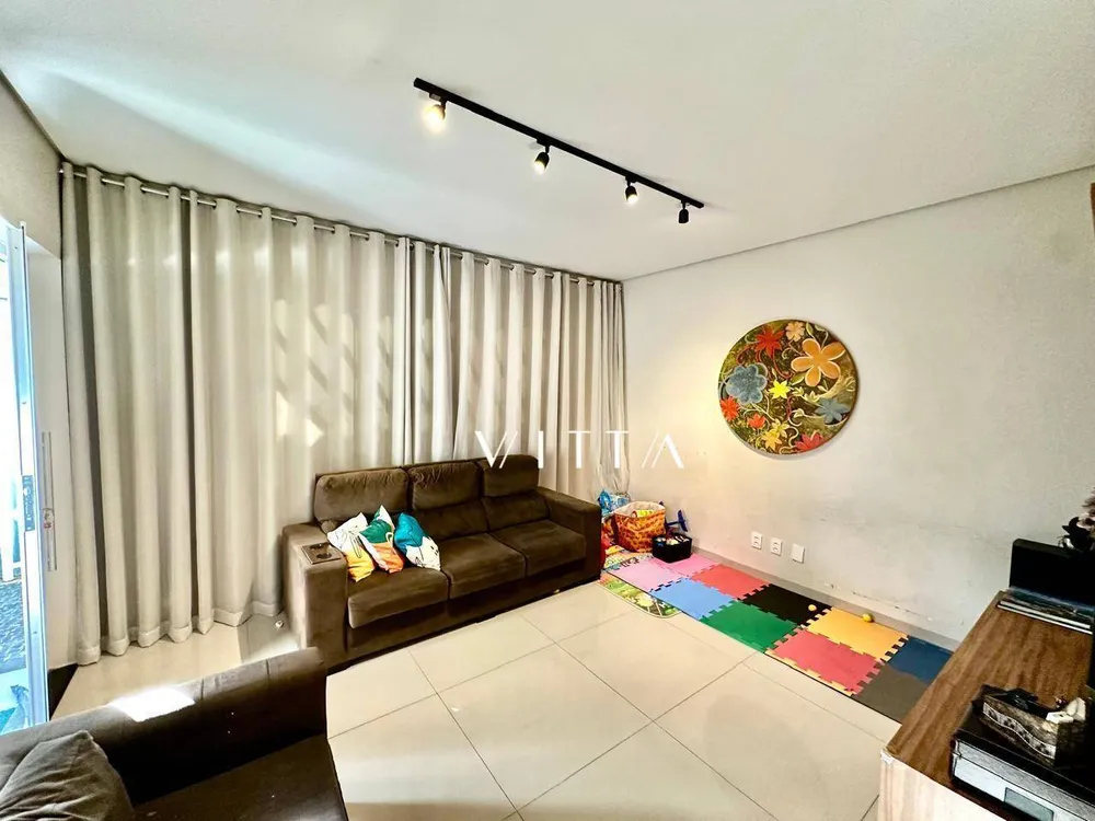 Casa, 4 quartos, 225 m² - Foto 3