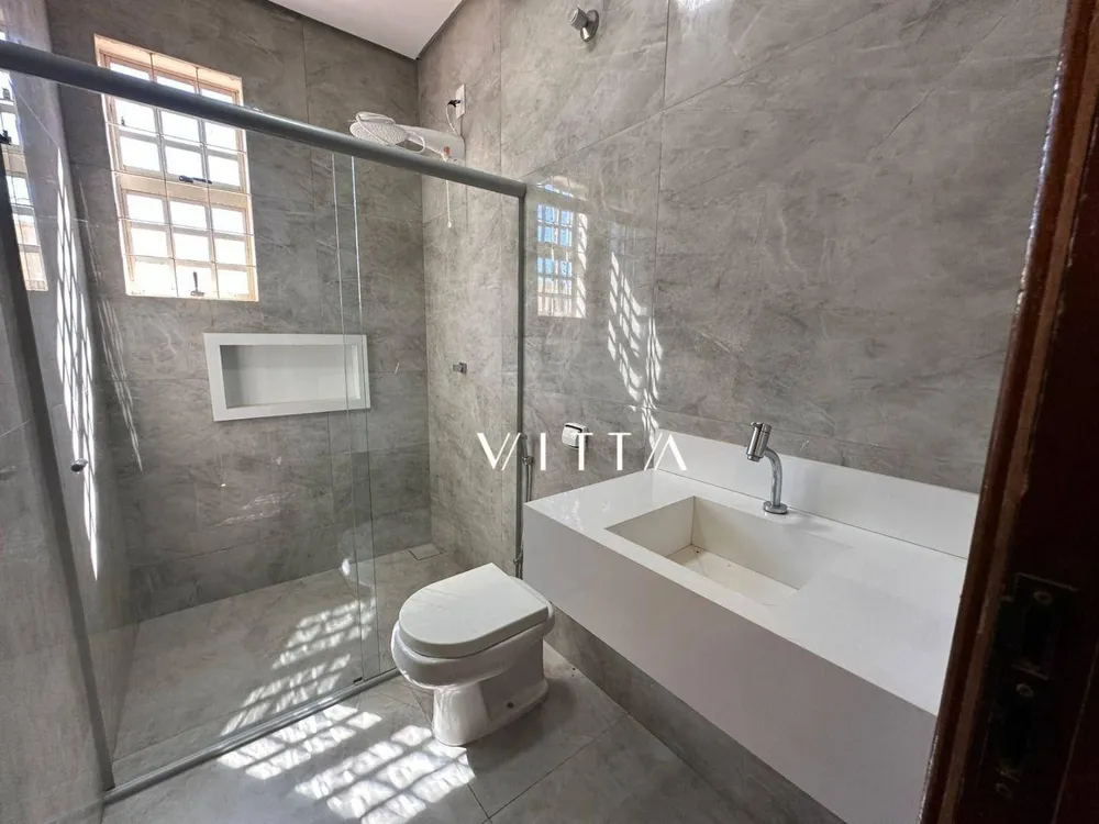 Casa, 5 quartos, 236 m² - Foto 4