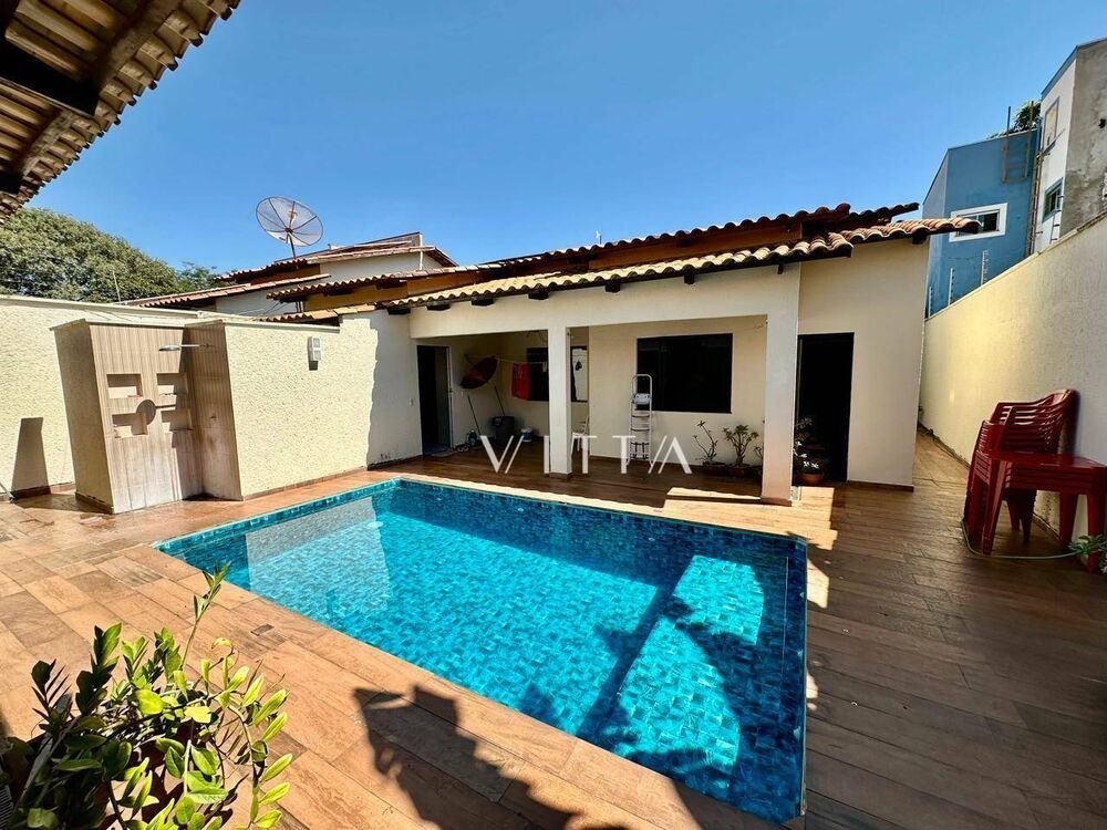 Casa, 3 quartos, 136 m² - Foto 1