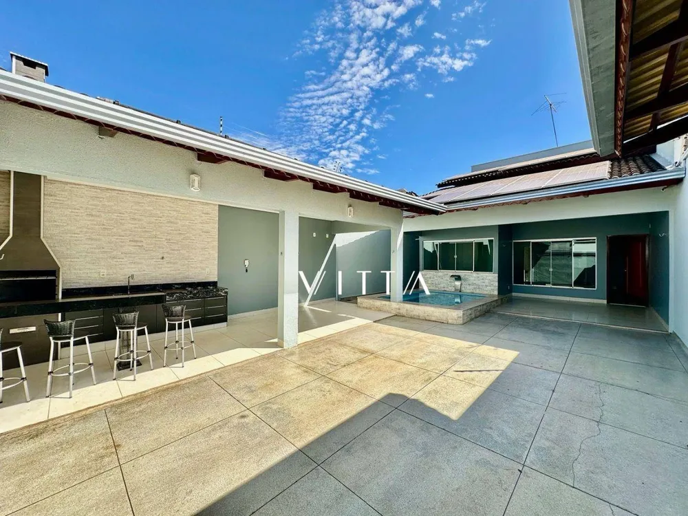 Casa, 3 quartos, 180 m² - Foto 1