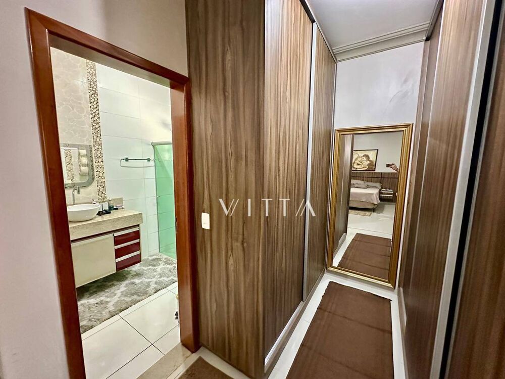 Casa à venda com 5 quartos, 298m² - Foto 16