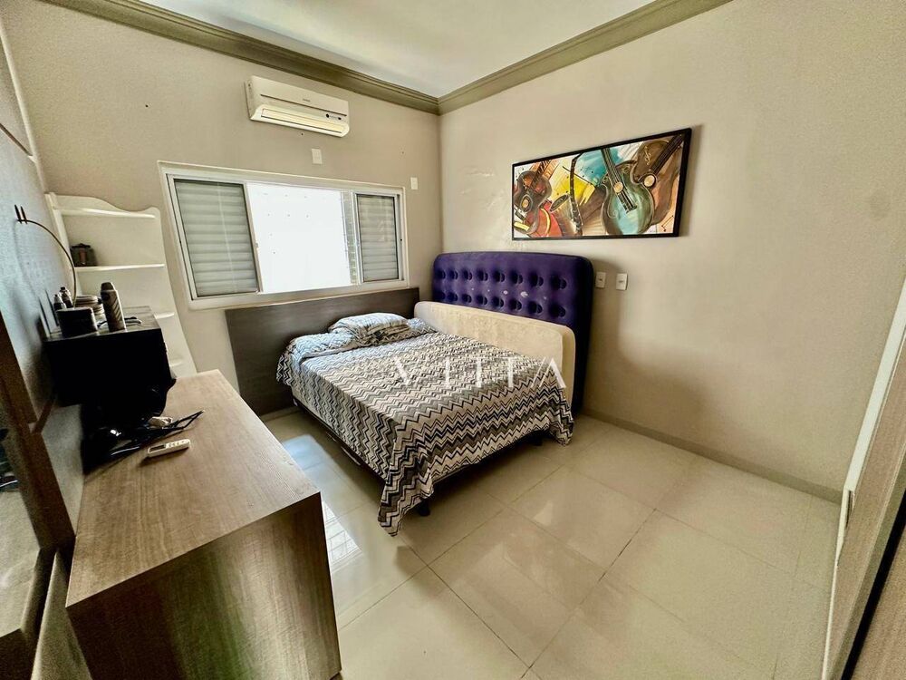 Casa à venda com 5 quartos, 298m² - Foto 14