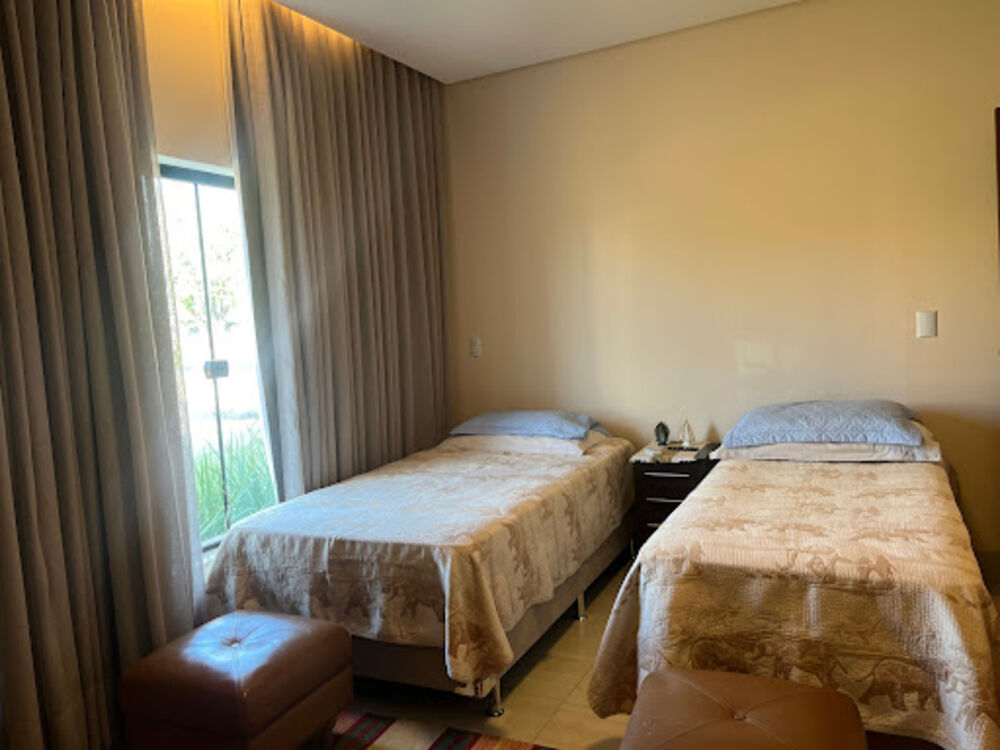 Casa de Condomínio à venda com 6 quartos, 412m² - Foto 2