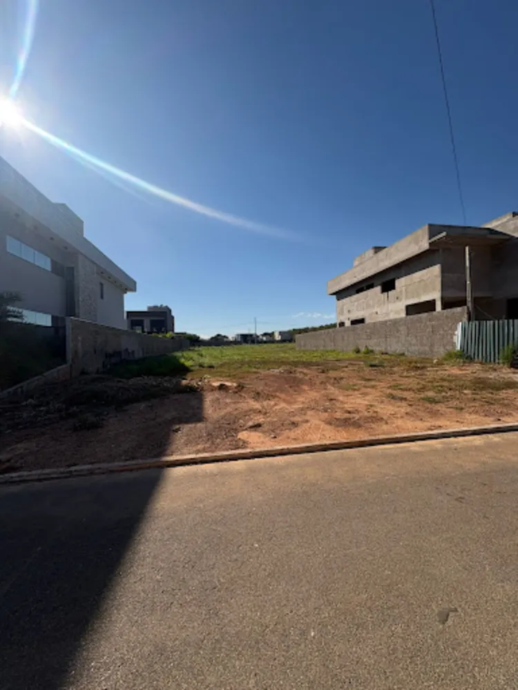 Loteamento e Condomínio, 600 m² - Foto 1