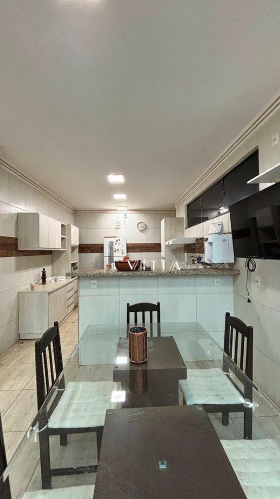 Casa, 6 quartos, 165 m² - Foto 11