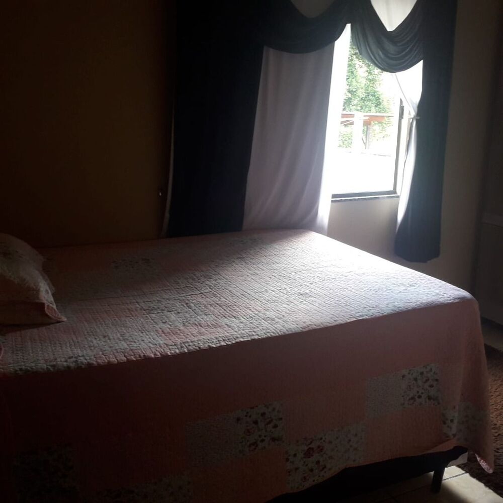 Casa à venda com 3 quartos, 210m² - Foto 4