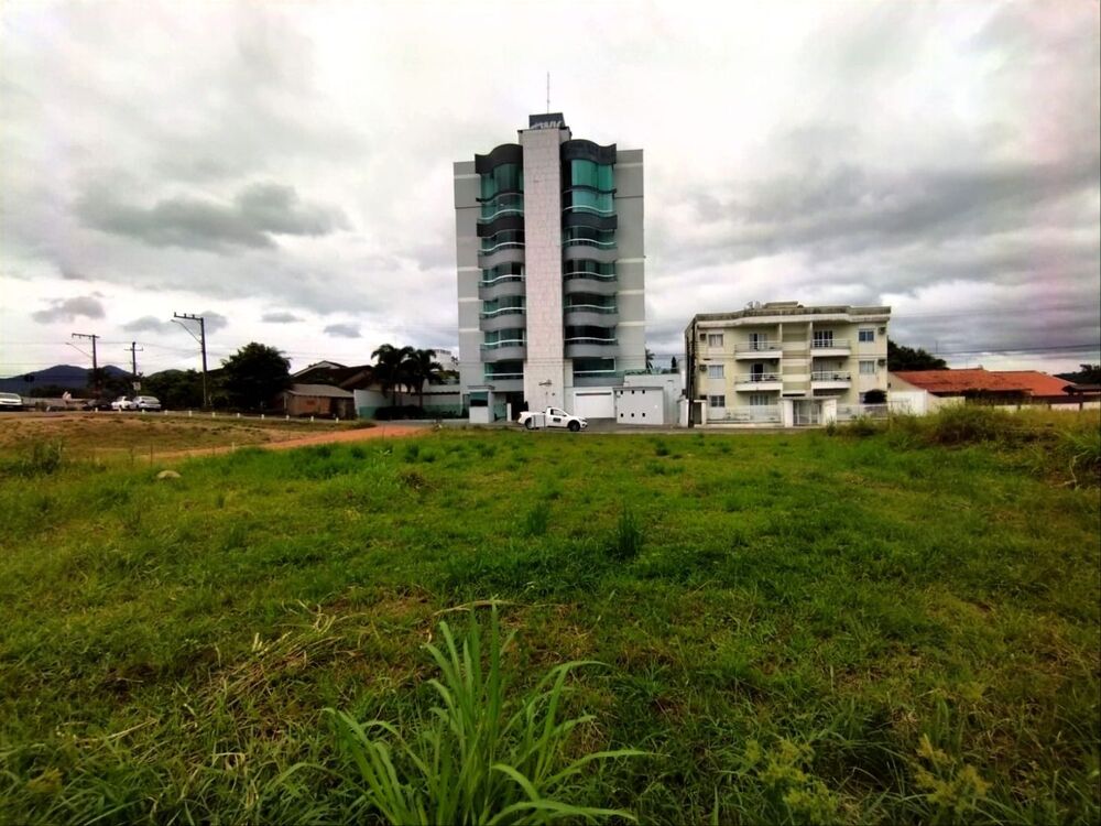 Terreno à venda, 648M2 - Foto 1