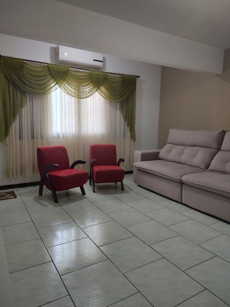 Casa à venda com 3 quartos, 133m² - Foto 2