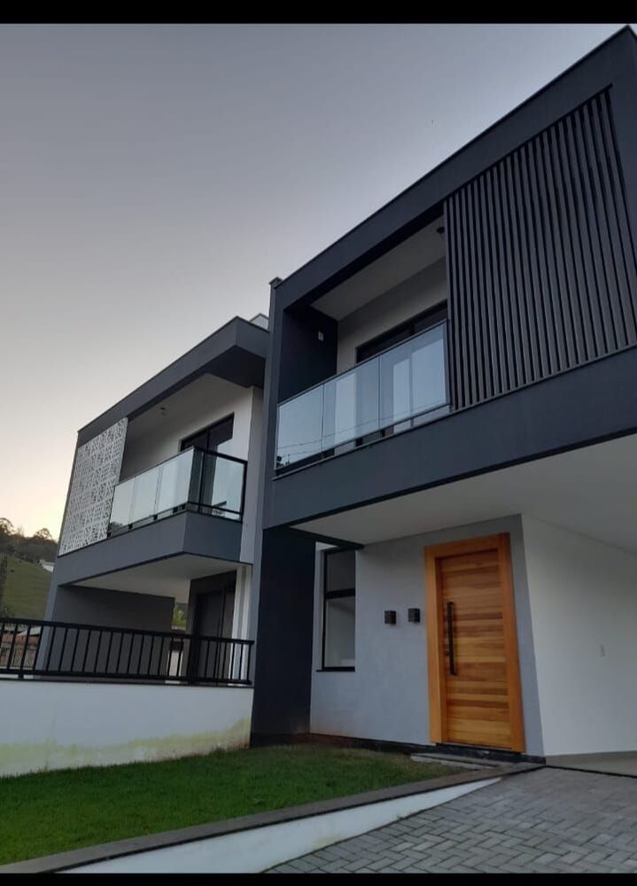 Sobrado à venda com 3 quartos, 126m² - Foto 2