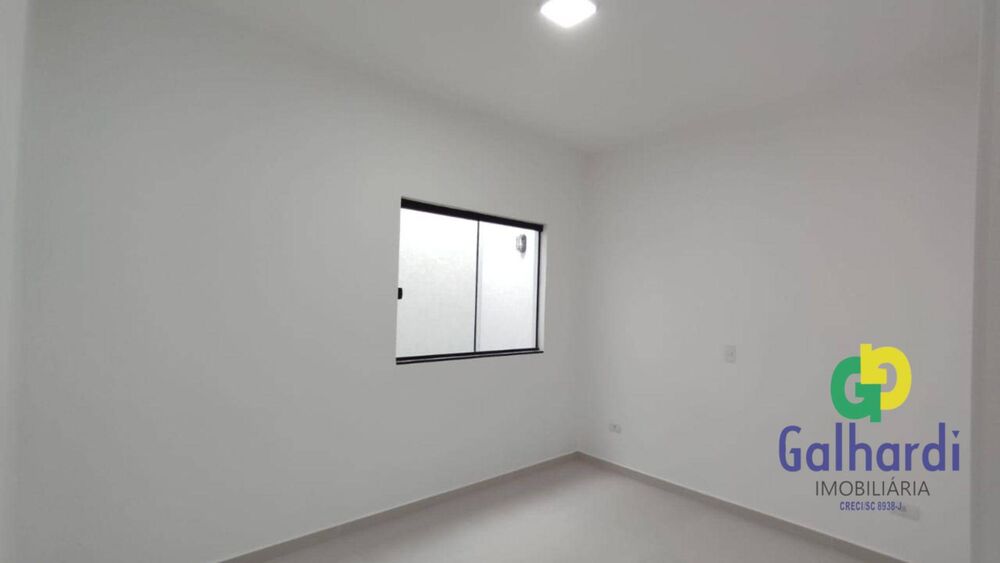 Casa à venda com 3 quartos, 99m² - Foto 3
