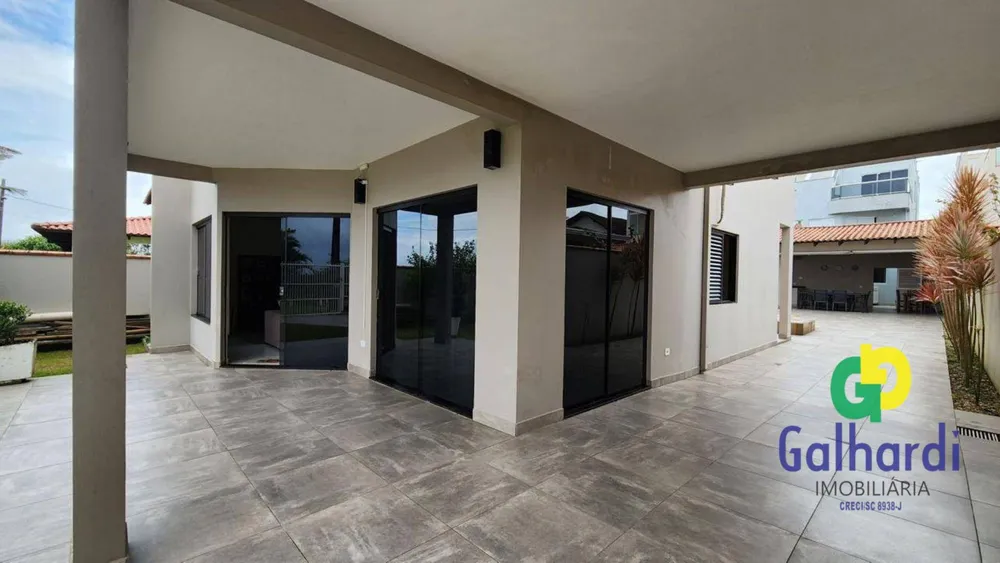 Sobrado, 4 quartos, 240 m² - Foto 2