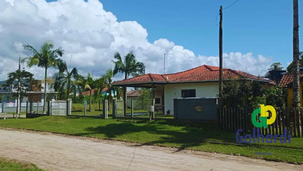Casa, 3 quartos, 98 m² - Foto 2