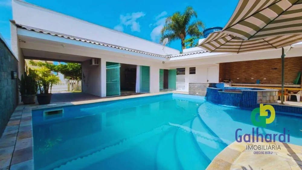 Casa, 4 quartos, 174 m² - Foto 1
