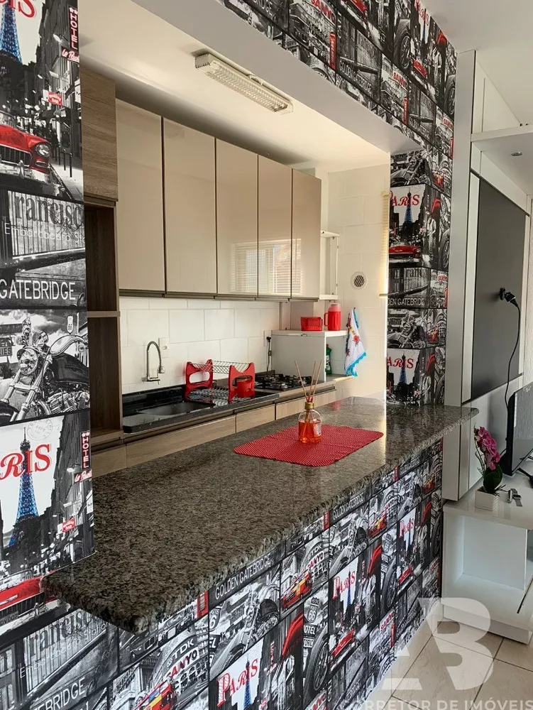 Apartamento à venda com 2 quartos, 65m² - Foto 1