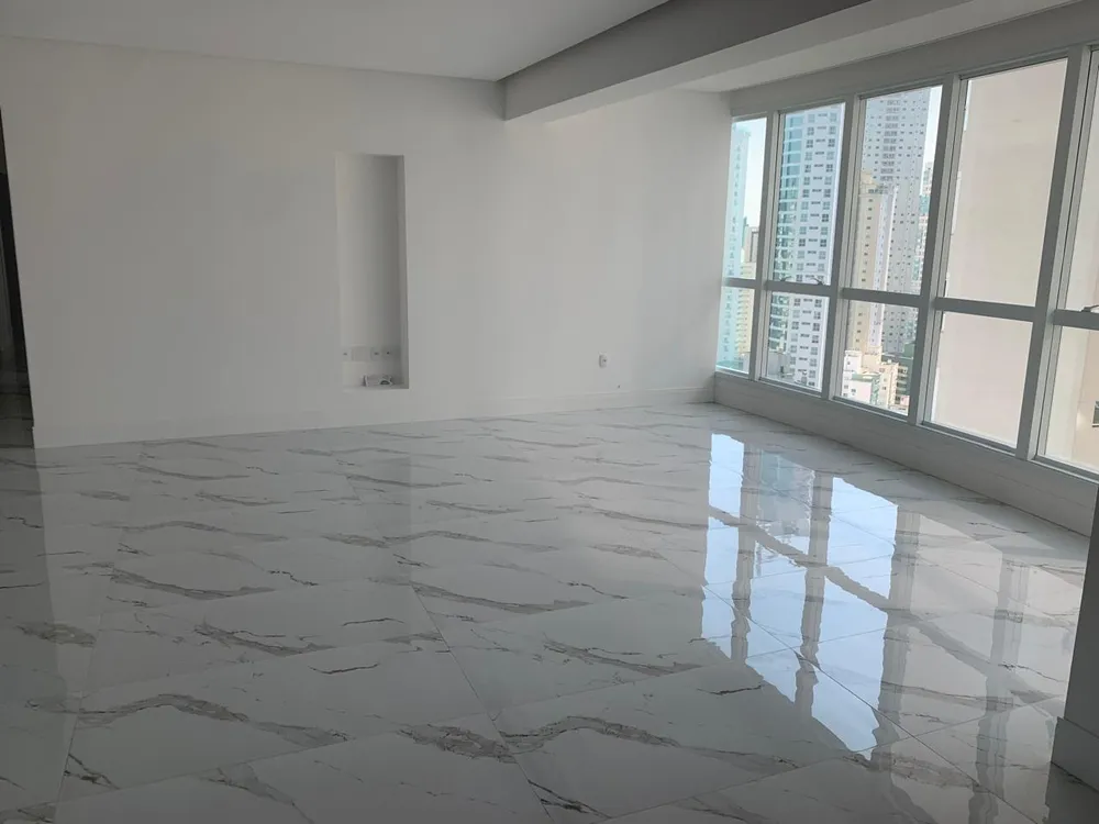 Apartamento, 4 quartos, 182 m² - Foto 2