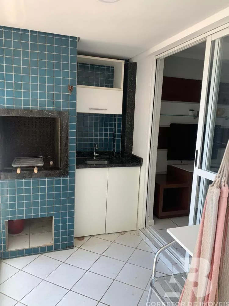 Apartamento à venda com 3 quartos, 110m² - Foto 2