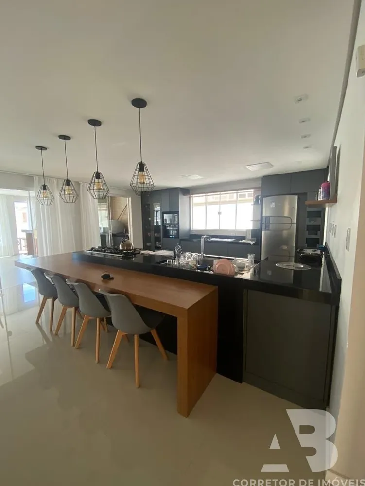 Casa, 4 quartos, 309 m² - Foto 4