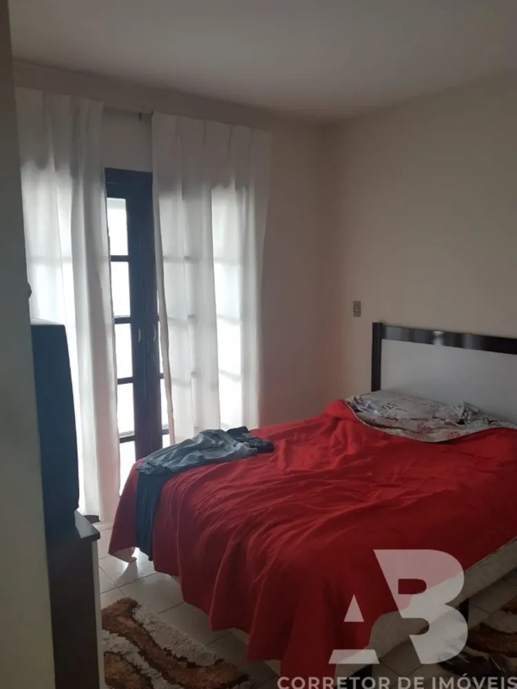 Casa, 3 quartos, 250 m² - Foto 13