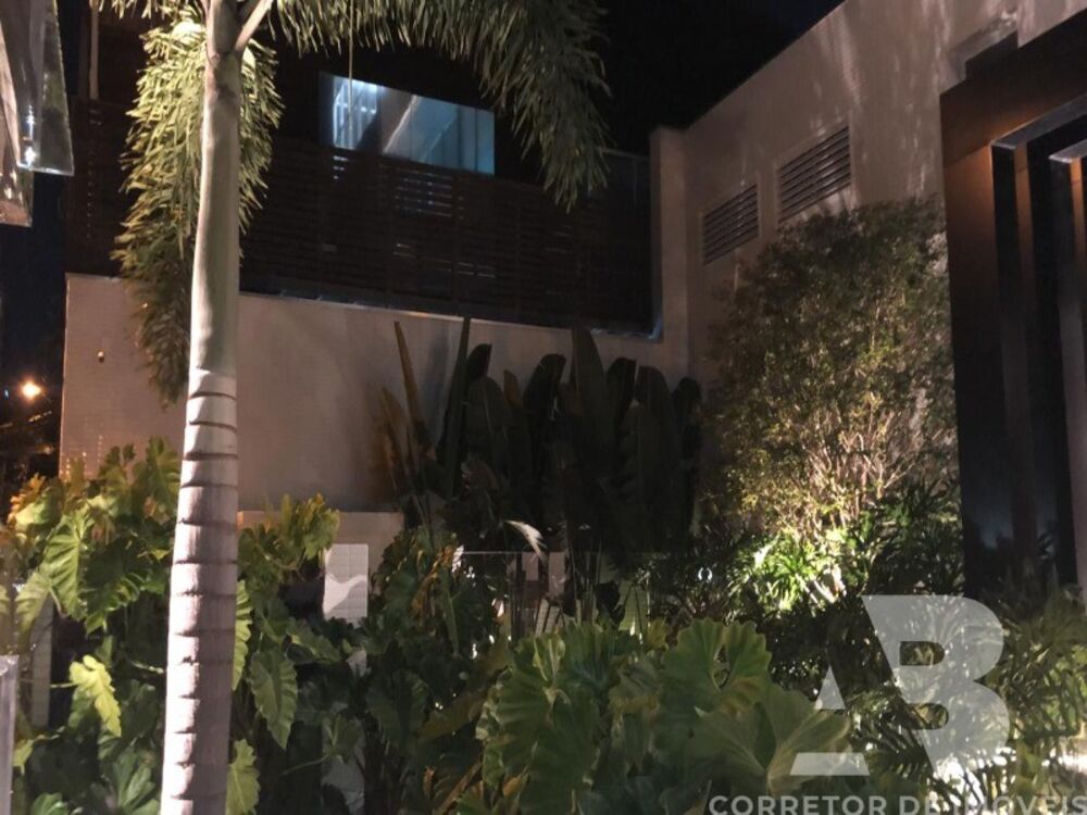 Cobertura, 3 quartos, 265 m² - Foto 1