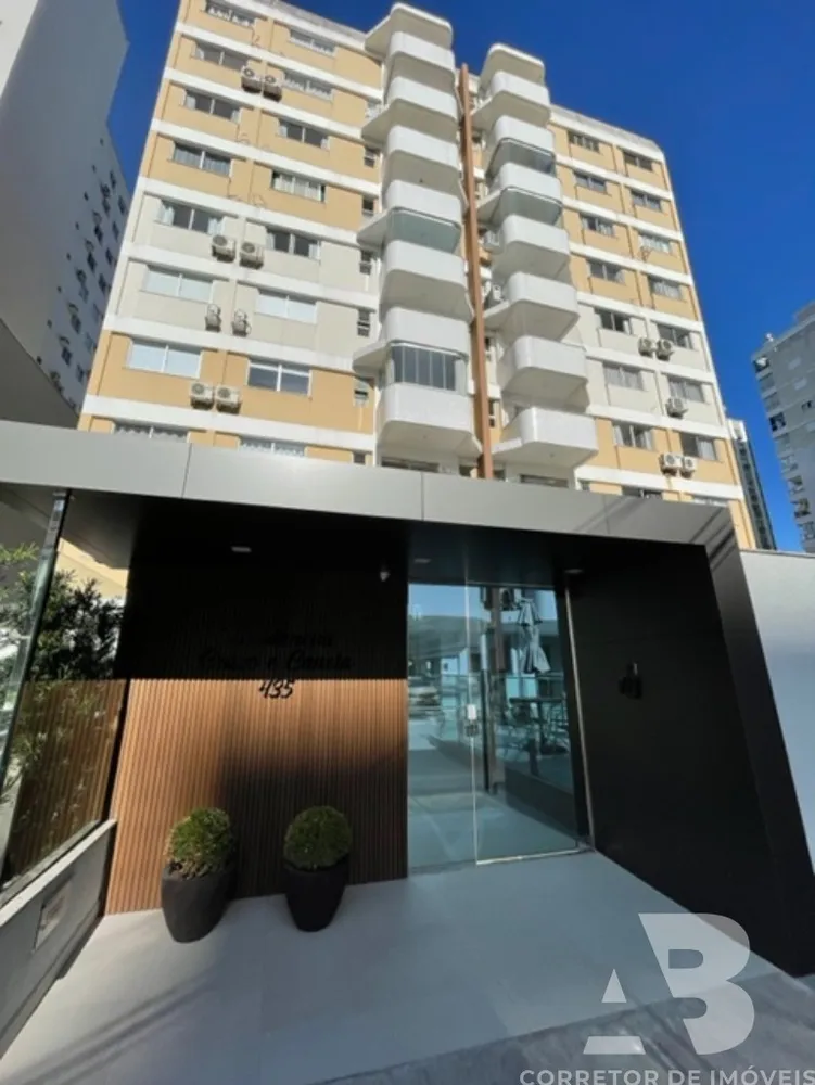 Cobertura, 4 quartos, 233 m² - Foto 2