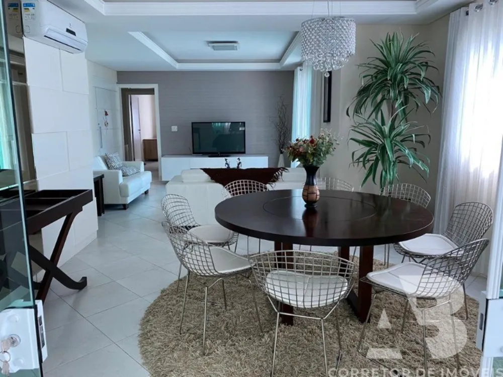 Apartamento, 3 quartos, 161 m² - Foto 1