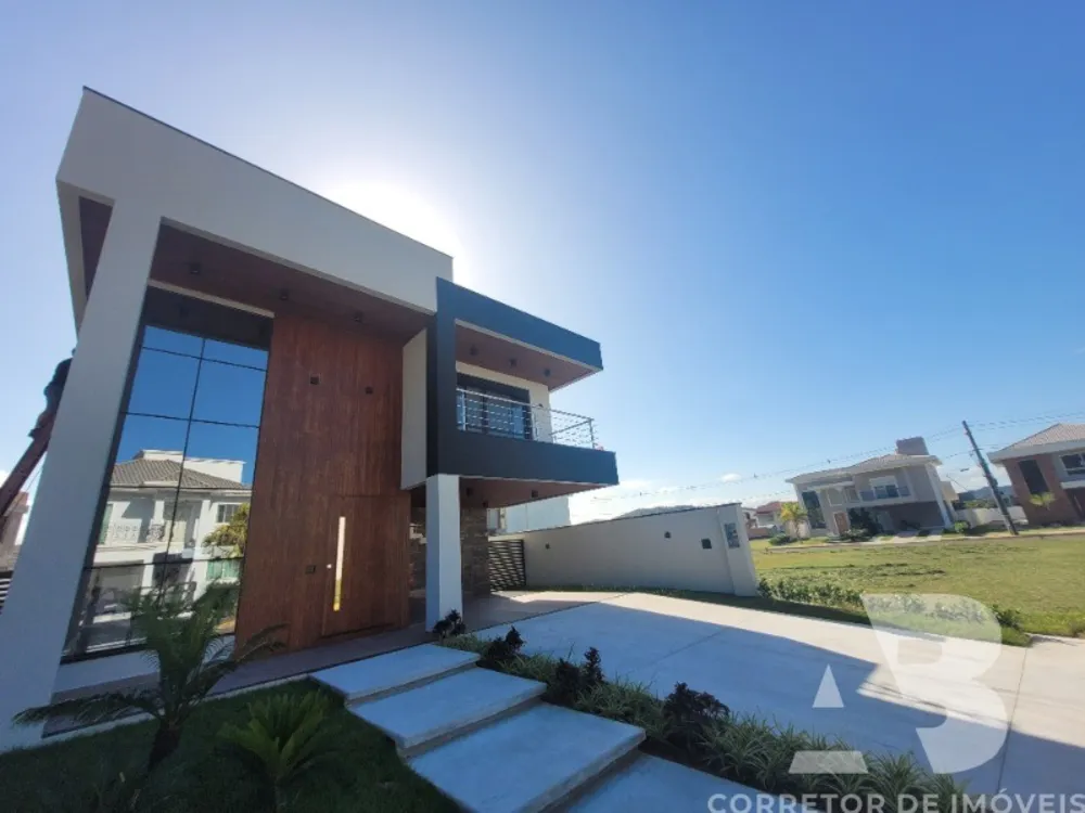 Casa, 3 quartos, 265 m² - Foto 1