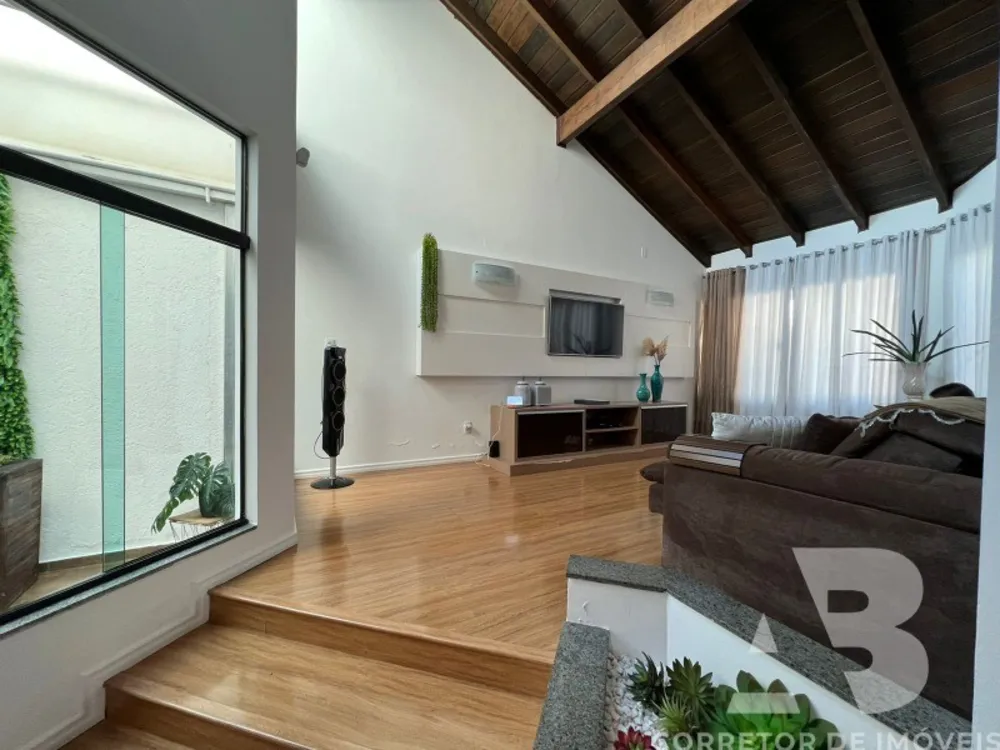 Casa, 4 quartos, 303 m² - Foto 3
