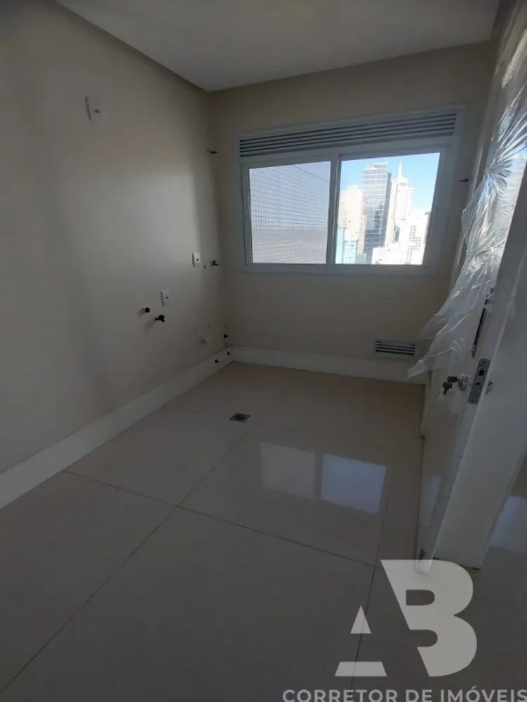 Apartamento, 4 quartos, 233 m² - Foto 5