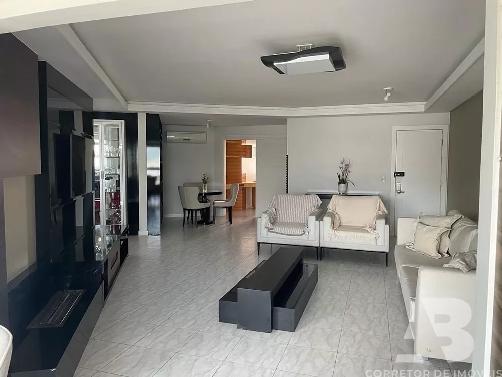 Apartamento para alugar com 3 quartos, 166m² - Foto 5