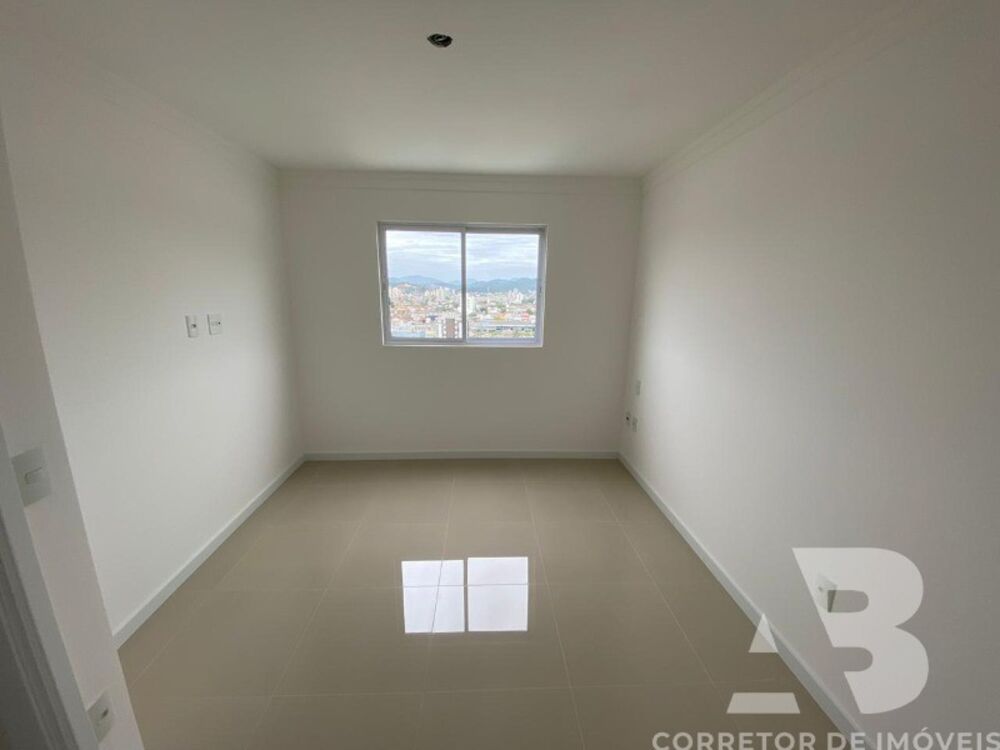 Apartamento à venda com 3 quartos, 69m² - Foto 4