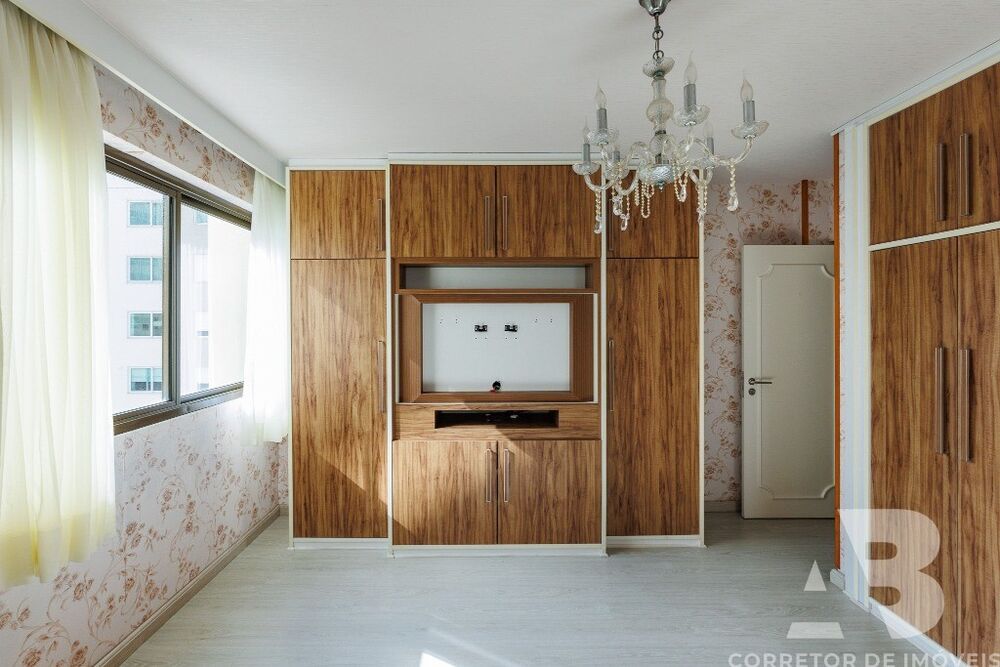 Apartamento para alugar com 3 quartos, 150m² - Foto 7