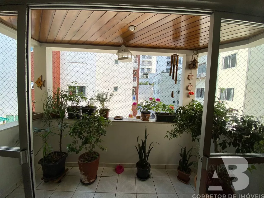 Apartamento à venda com 3 quartos, 109m² - Foto 4