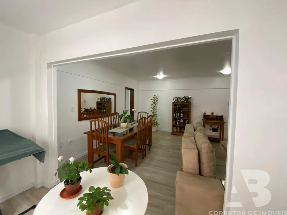 Apartamento, 3 quartos, 136 m² - Foto 2
