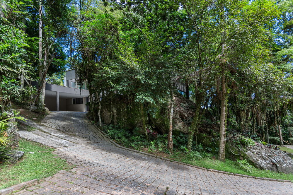 Casa à venda com 4 quartos, 785m² - Foto 4